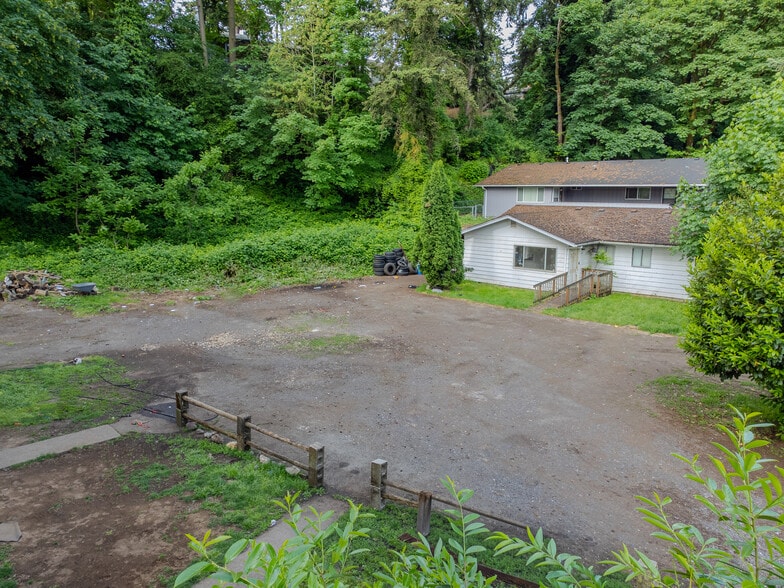 More Photos Of 2713 E 19th St, Vancouver Apartments For Sale