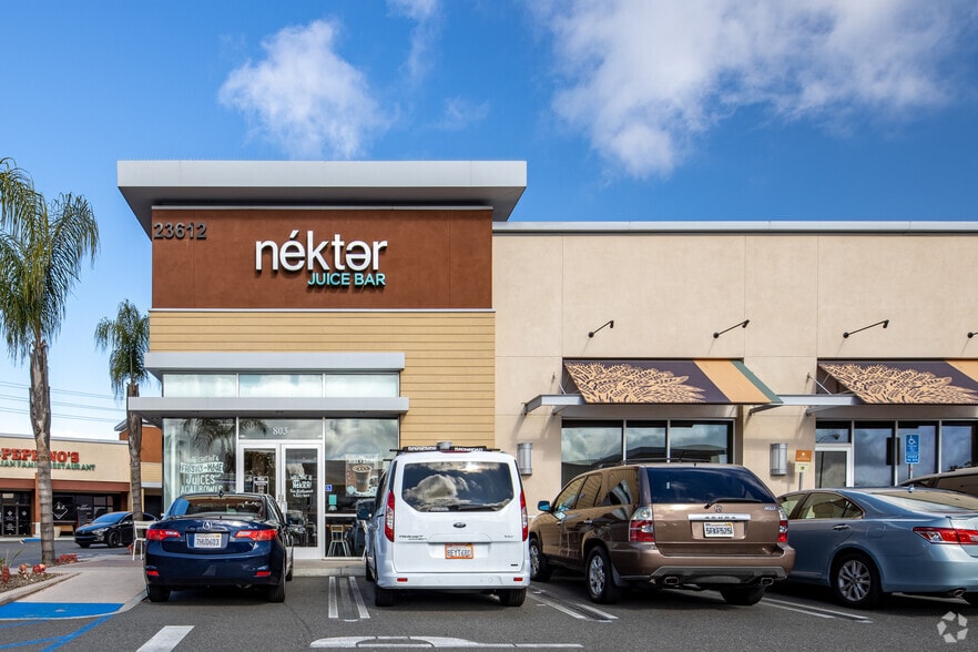 More Photos Of 23642 Rockfield Blvd, Lake Forest General Retail For Lease