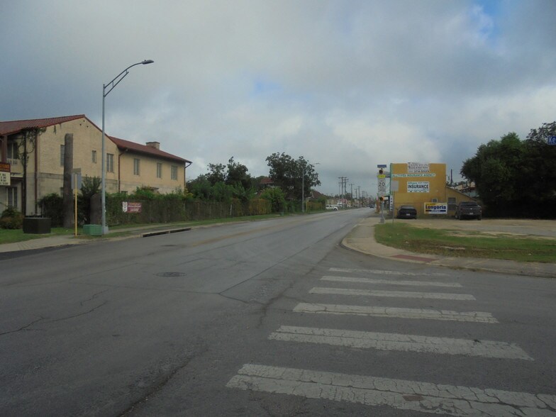 More Photos Of 1802 N Zarzamora St, San Antonio Land For Sale