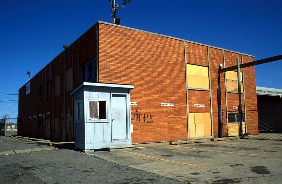 More Photos Of 6801 Stratton, Detroit Warehouse For Lease