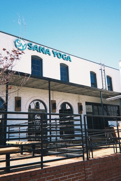 More Photos Of 1789-1799 Kirby Pky, Memphis General Retail For Sale