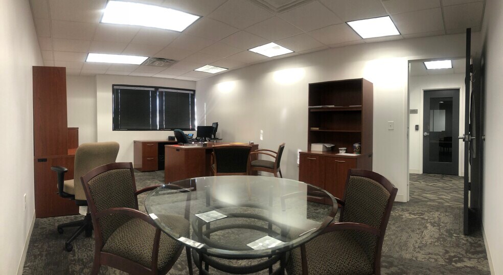 More Photos Of 7900 Tanners Gate Ln, Florence Office For Lease