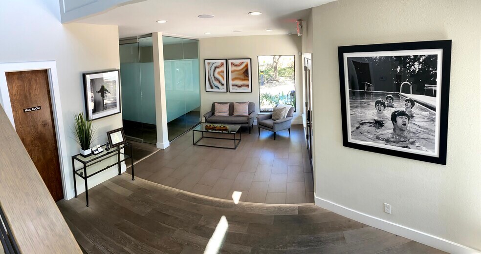 More Photos Of 910 West Ave, Austin Office For Lease