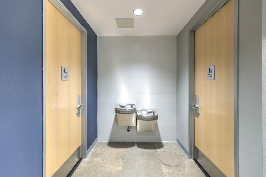 More Photos Of 730 Las Vegas Blvd S, Las Vegas General Retail For Sale