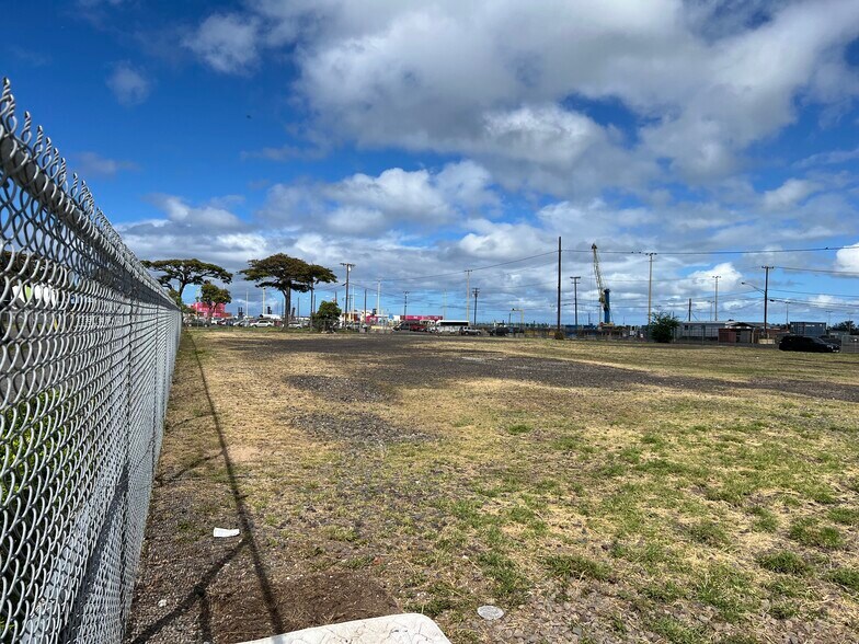 More Photos Of Ala Moana Blvd @ Forrest Ave, Honolulu Land For Lease