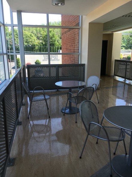 More Photos Of 150 Mundy St, Wilkes Barre Medical For Lease