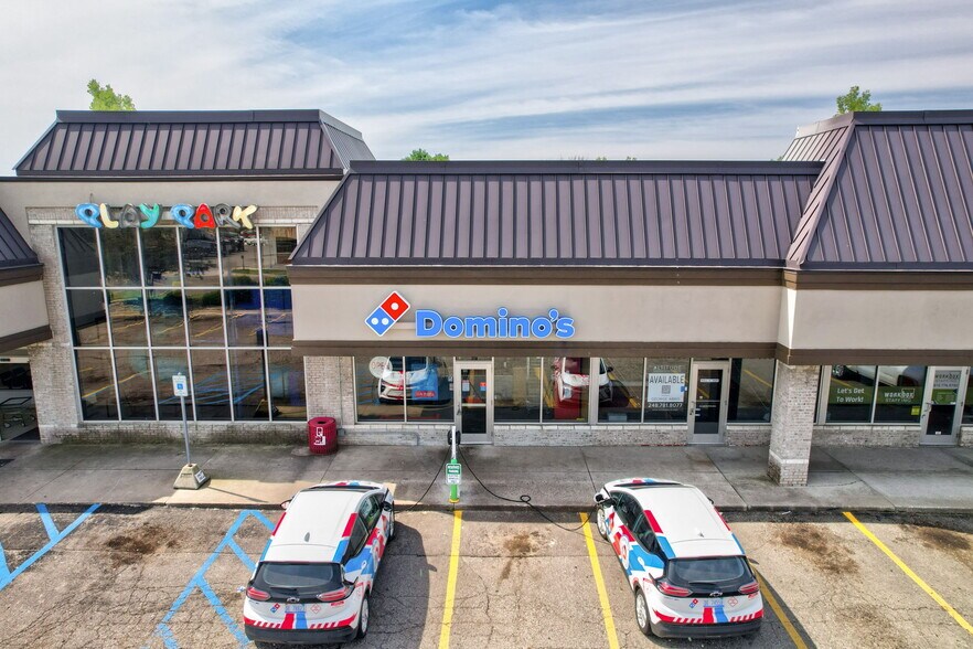 More Photos Of 3802 E Court St, Flint Unknown For Lease