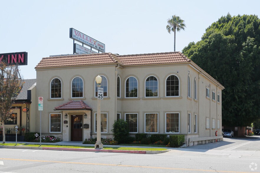 Primary Photo Of 4565 Sherman Oaks Ave, Sherman Oaks Office For Sale