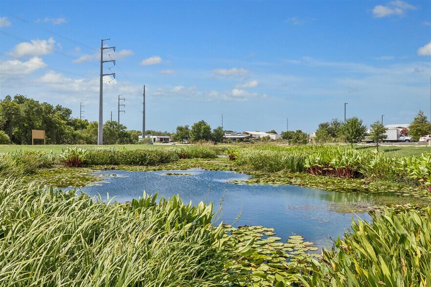 More Photos Of 13326 Immanuel Rd, Pflugerville Distribution For Sale