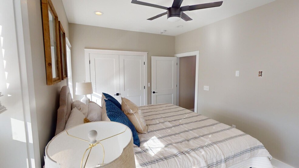 More Photos Of 304 Long Ave, Port Saint Joe Storefront Retail Residential For Sale