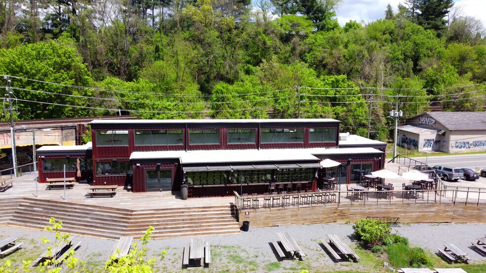 More Photos Of 350 Riverside Dr, Asheville Restaurant For Sale