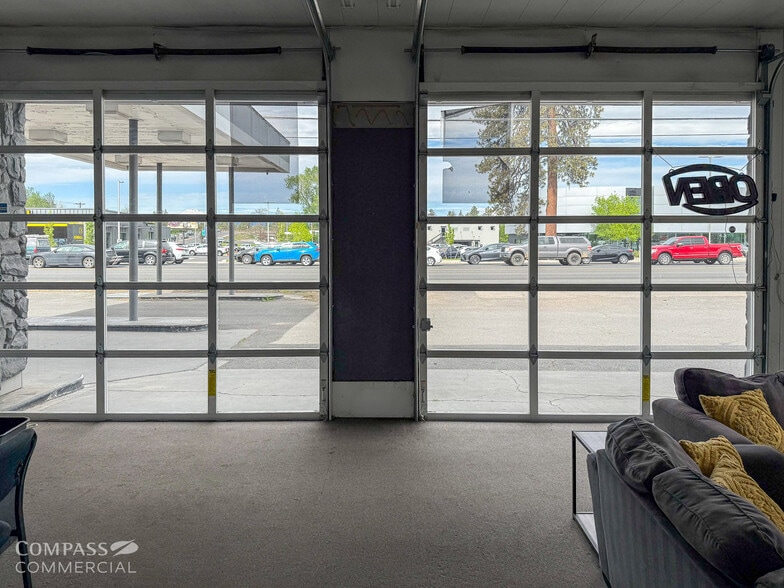 More Photos Of 1080 SE 3rd St, Bend Service Station For Lease
