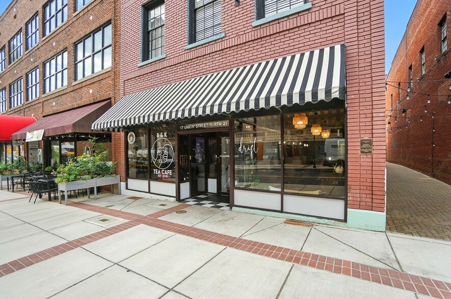 More Photos Of 17-21 Union St N, Concord Storefront Retail Office For Lease