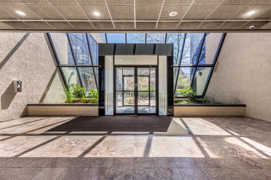 More Photos Of 660 Southpointe Ct, Colorado Springs Medical For Sale