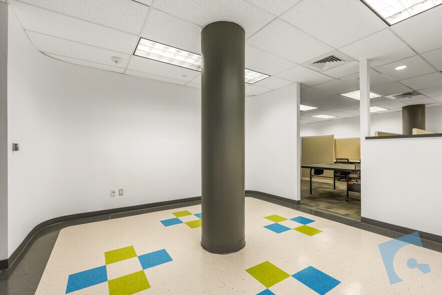 More Photos Of 1130 E Arapaho Rd, Richardson Office For Lease