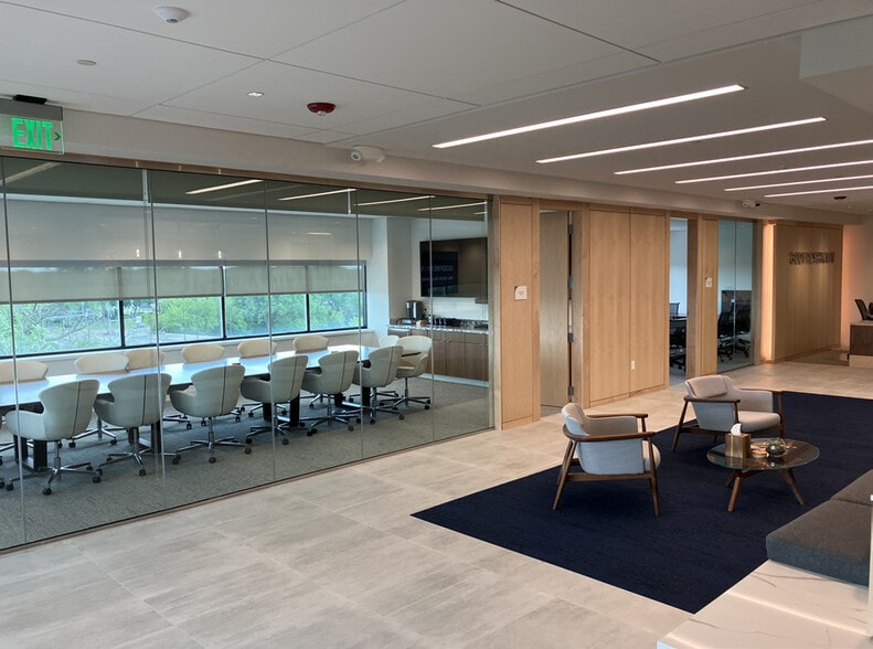 More Photos Of 100 W Lawrence St, Appleton Loft Creative Space For Sale