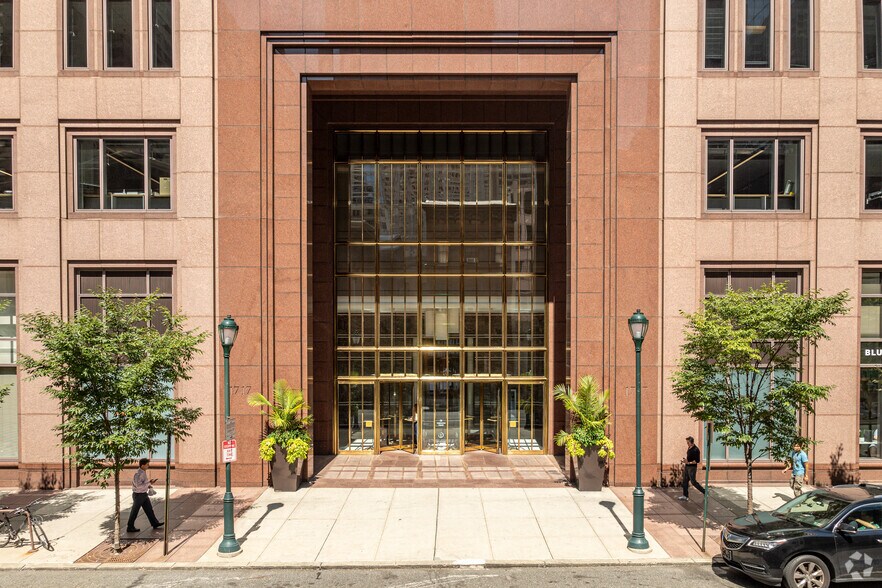 More Photos Of 1717 Arch St, Philadelphia Office For Lease