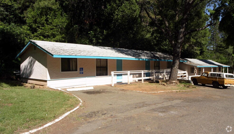 More Photos Of 1676 Broadway, Placerville Hotel For Sale