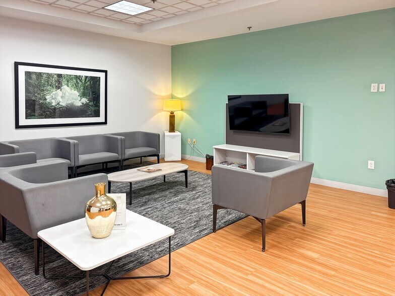 More Photos Of 4870 Sadler Rd, Glen Allen Coworking Space