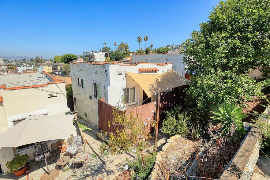 More Photos Of 1303 Lilac Terrace, Los Angeles Apartments For Sale