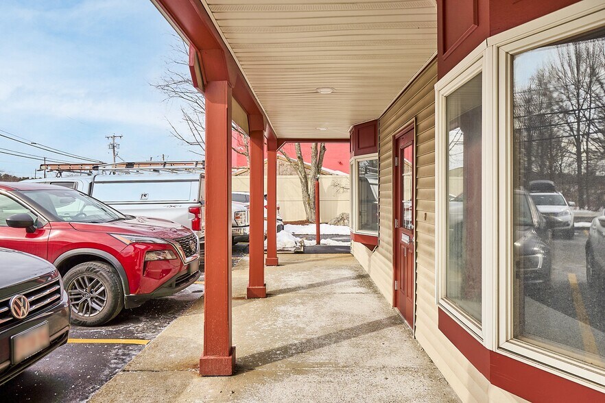 More Photos Of 200 Walnut St, Saugus Storefront Retail Office For Sale