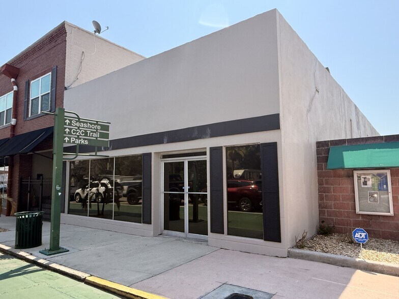 More Photos Of 21 Main St, Titusville General Retail For Sale