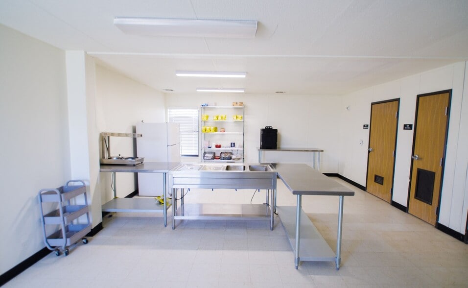 More Photos Of 6772 E Goldenrod Dr, Gardendale Manufactured Housing Mobile Home Park For Sale