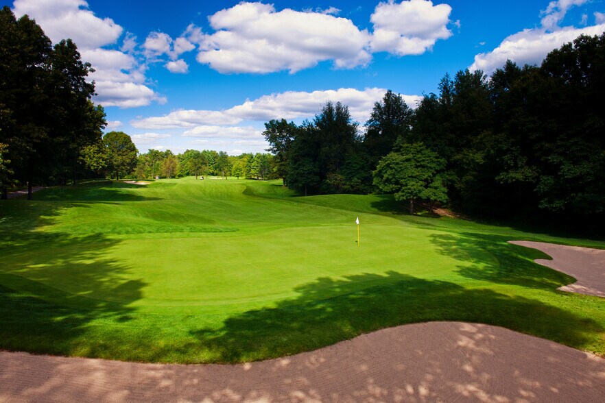 More Photos Of 61809 Stonegate Dr, Centreville Golf Course Driving Range For Sale