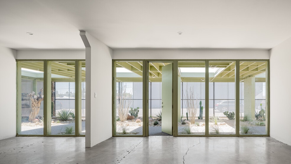 More Photos Of 4309 N 16th St, Phoenix Storefront Retail Office For Lease