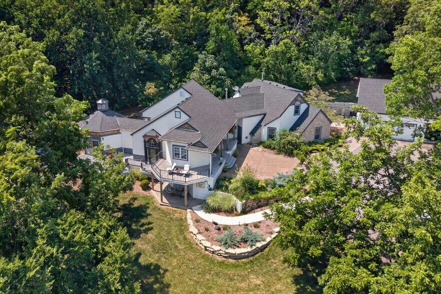 More Photos Of 1558 N 600 Rd, Baldwin City Specialty For Sale