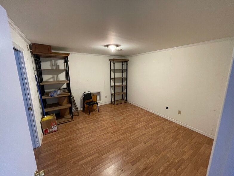 More Photos Of 4391 Ironbound Rd, Williamsburg General Retail For Lease