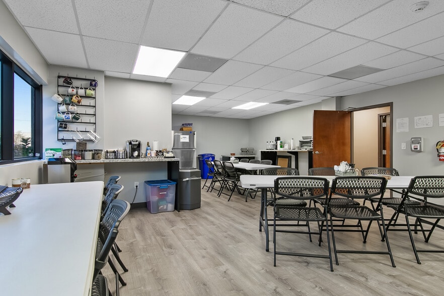 More Photos Of 2725 Center Pl, Melbourne Research And Development For Sale