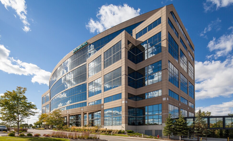 Primary Photo Of 10900 Wayzata Blvd, Minnetonka Office For Lease