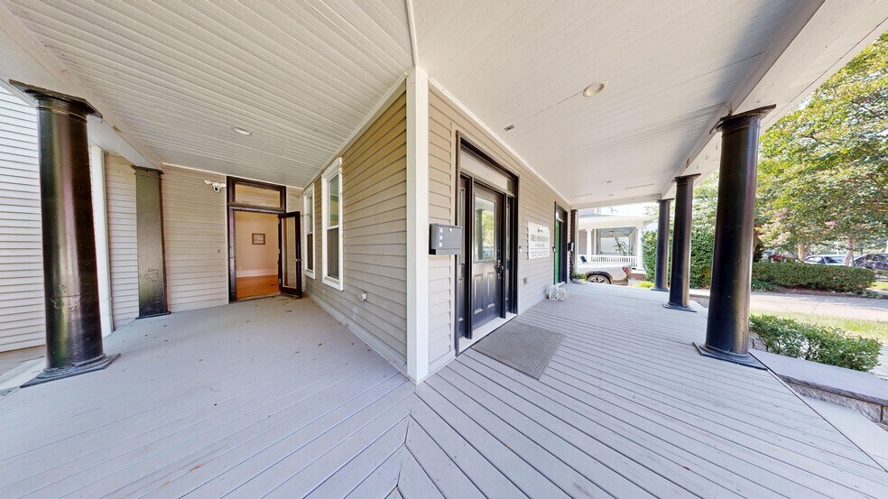 More Photos Of 704 Glenwood Ave, Raleigh Office Residential For Lease