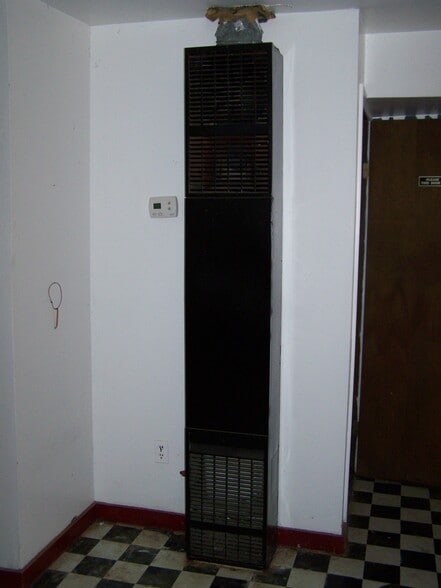 More Photos Of 4625 Pine St, Columbiaville Auto Dealership For Sale