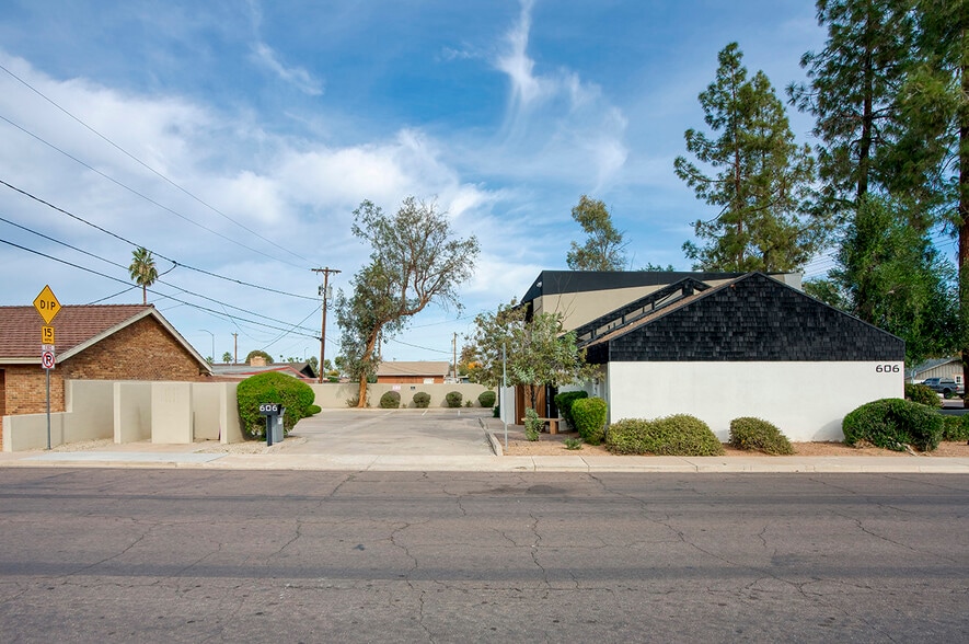 More Photos Of 606 N Stapley Dr, Mesa Office For Sale