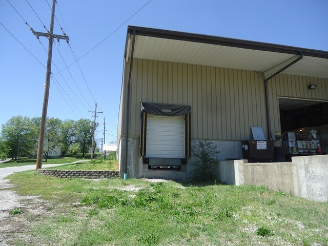 More Photos Of 1642 Main St, Atchison Freestanding For Lease