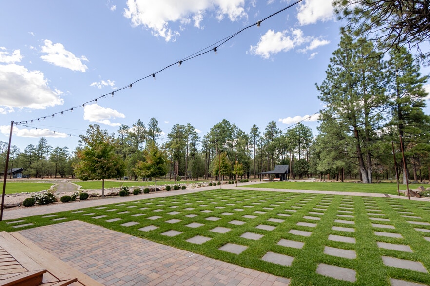 More Photos Of 6385 W White Mountain Blvd, Lakeside Lodge Meeting Hall For Sale