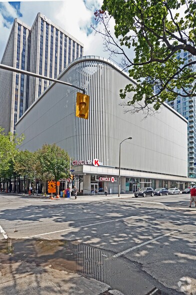 More Photos Of 160 Elgin St, Ottawa Office For Lease
