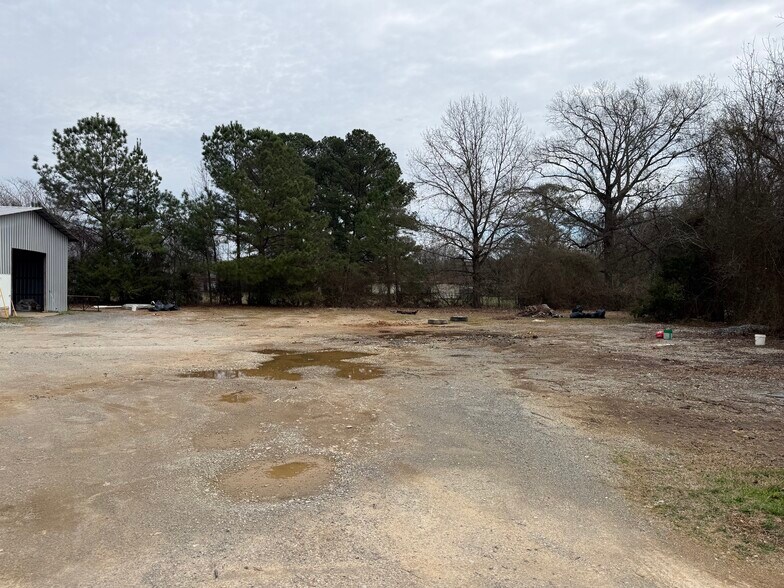 More Photos Of 3710 Indian Hills NE Rd, Hartselle Industrial For Lease