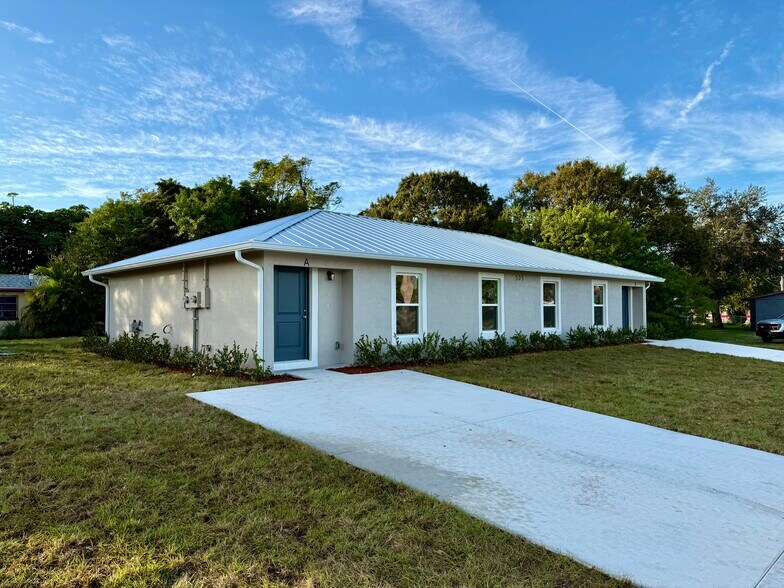 Primary Photo Of 505 27th St, Fort Pierce Multifamily For Sale