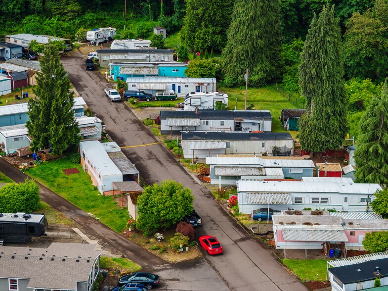 More Photos Of 18830 S HIGHWAY 99E, Oregon City Trailer Camper Park For Sale