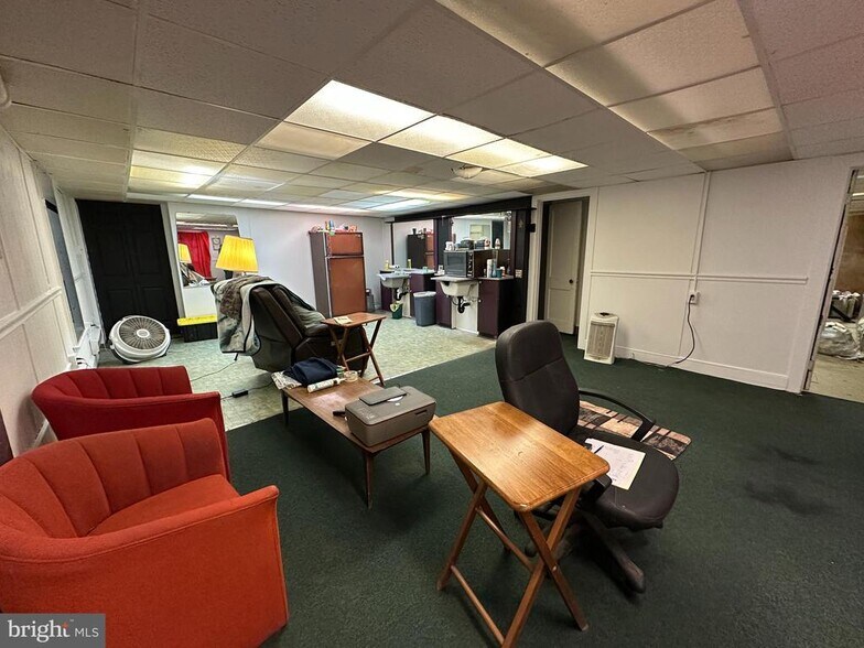 More Photos Of 15083 Summit Plz, Blue Ridge Summit Restaurant For Sale