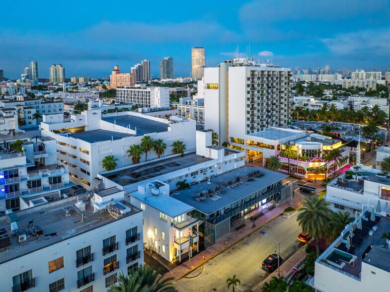 More Photos Of 124 11th St, Miami Beach Hotel For Sale