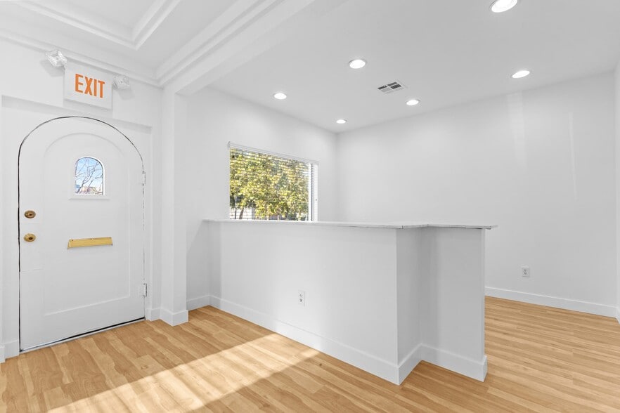 More Photos Of 310 Gass Ave, Las Vegas Unknown For Lease