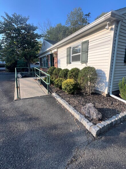 More Photos Of 118 Columbia Tpke, Florham Park Medical For Sale