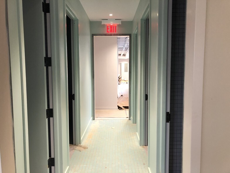 More Photos Of 839 Broadway, Brooklyn Freestanding For Lease