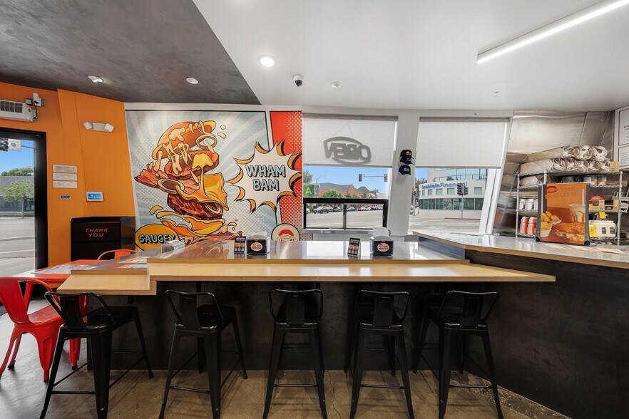 More Photos Of 4017 W Riverside Dr, Burbank Storefront Retail Office For Lease