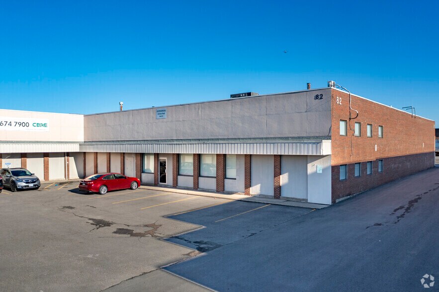 More Photos Of 82 Akron Rd, Toronto Distribution For Lease