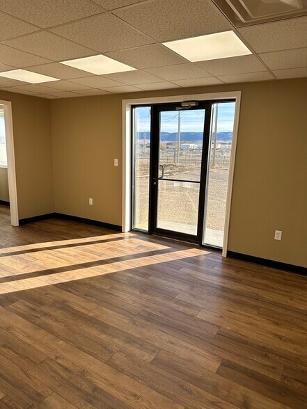 More Photos Of 5920 W Yellowstone Hwy, Casper Warehouse For Lease